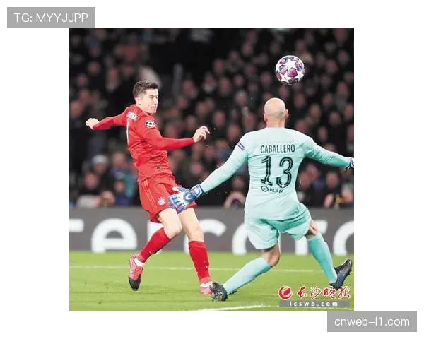 巴萨迎战拜仁赛前观察:莱万多夫斯基再会旧主,两队均面临防线减员